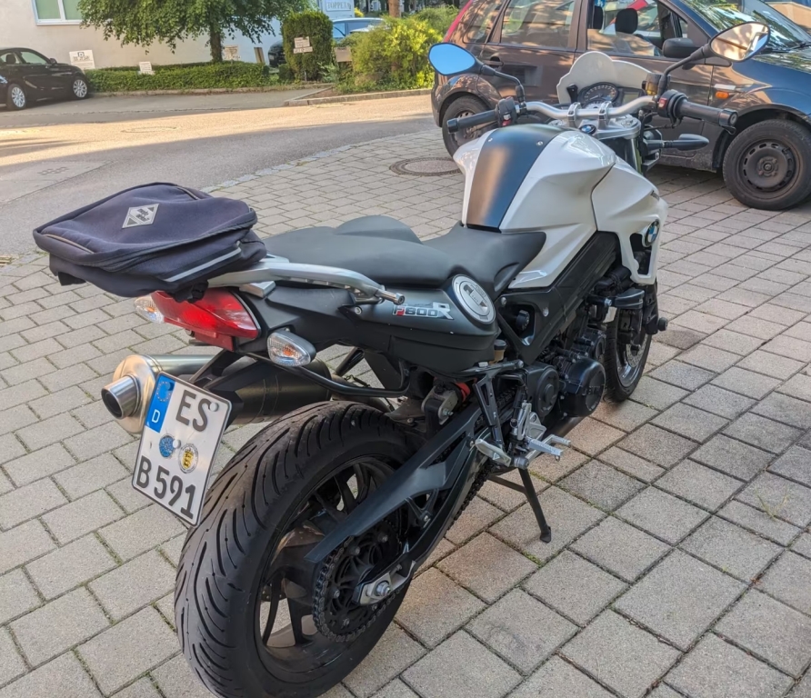 n_f800rrehi.jpg