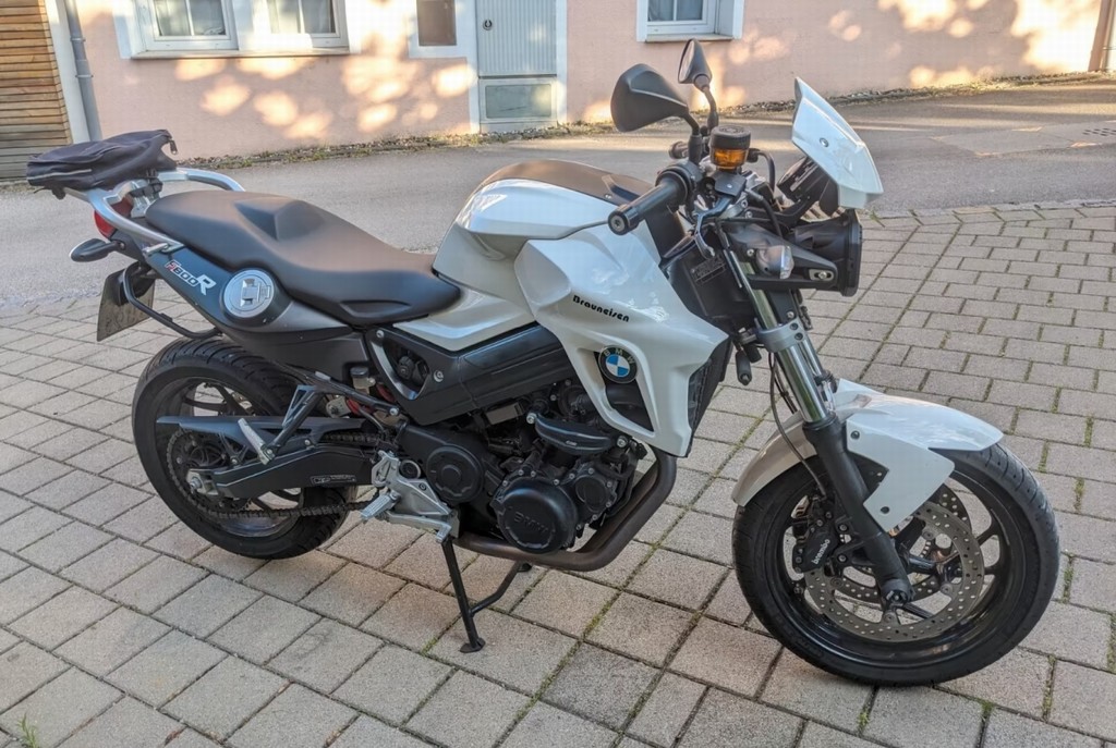 n_f800rrevo.jpg