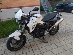 f800rlivo2.jpg
